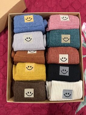 Fashion socks smiley patch multiple colors